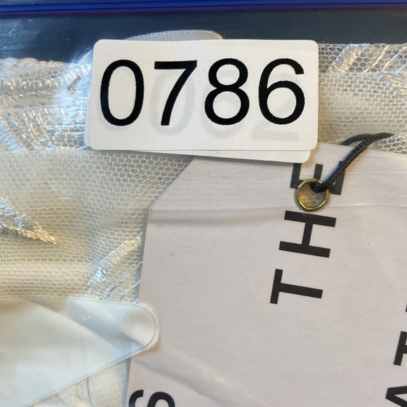 DRESS THE POPULATION CAROLINA 3D BUTTERFLY Appliqué TOP Medium NWT Formal Prom - Picture 15 of 16